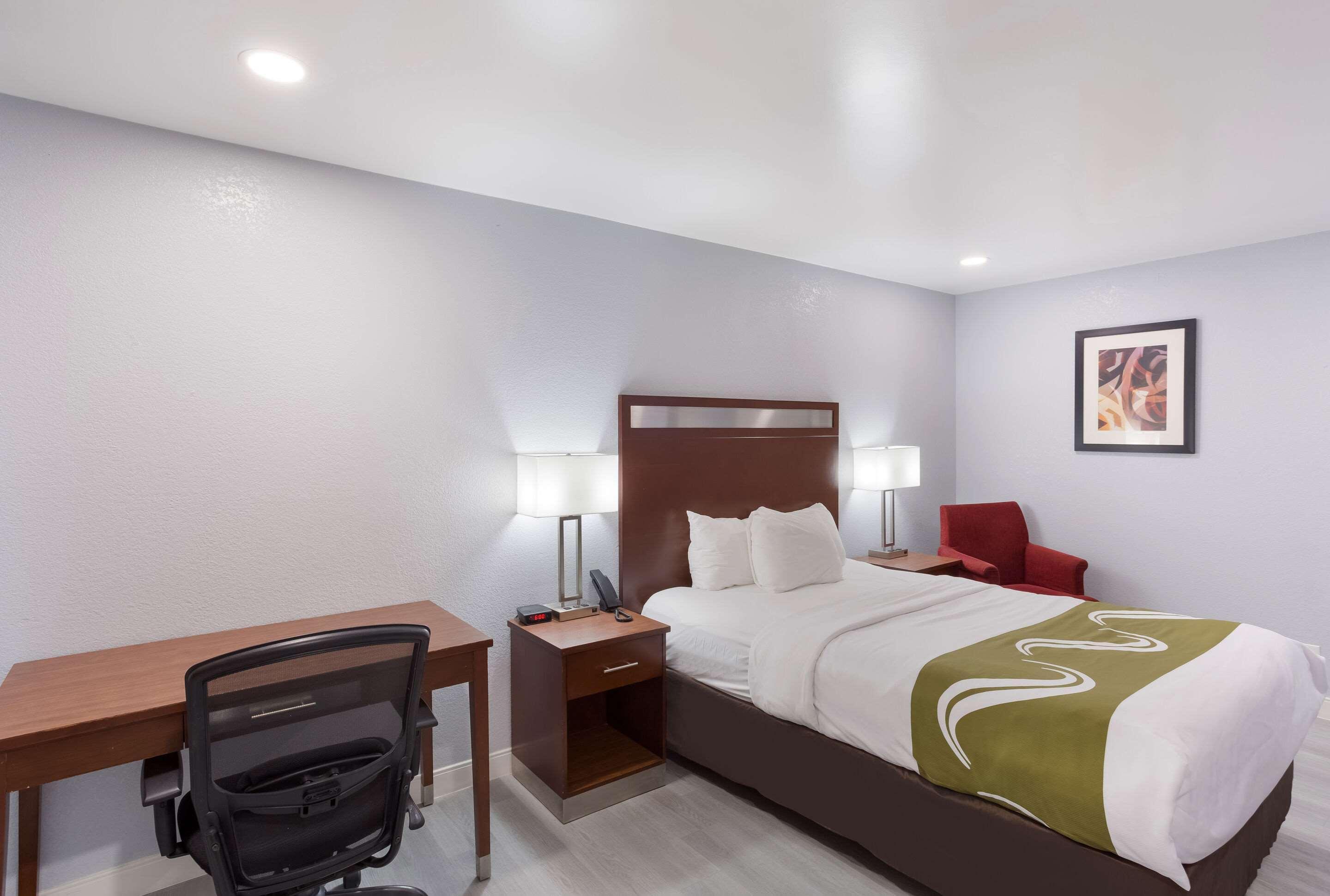Quality Inn Redding Near I-5 Zewnętrze zdjęcie