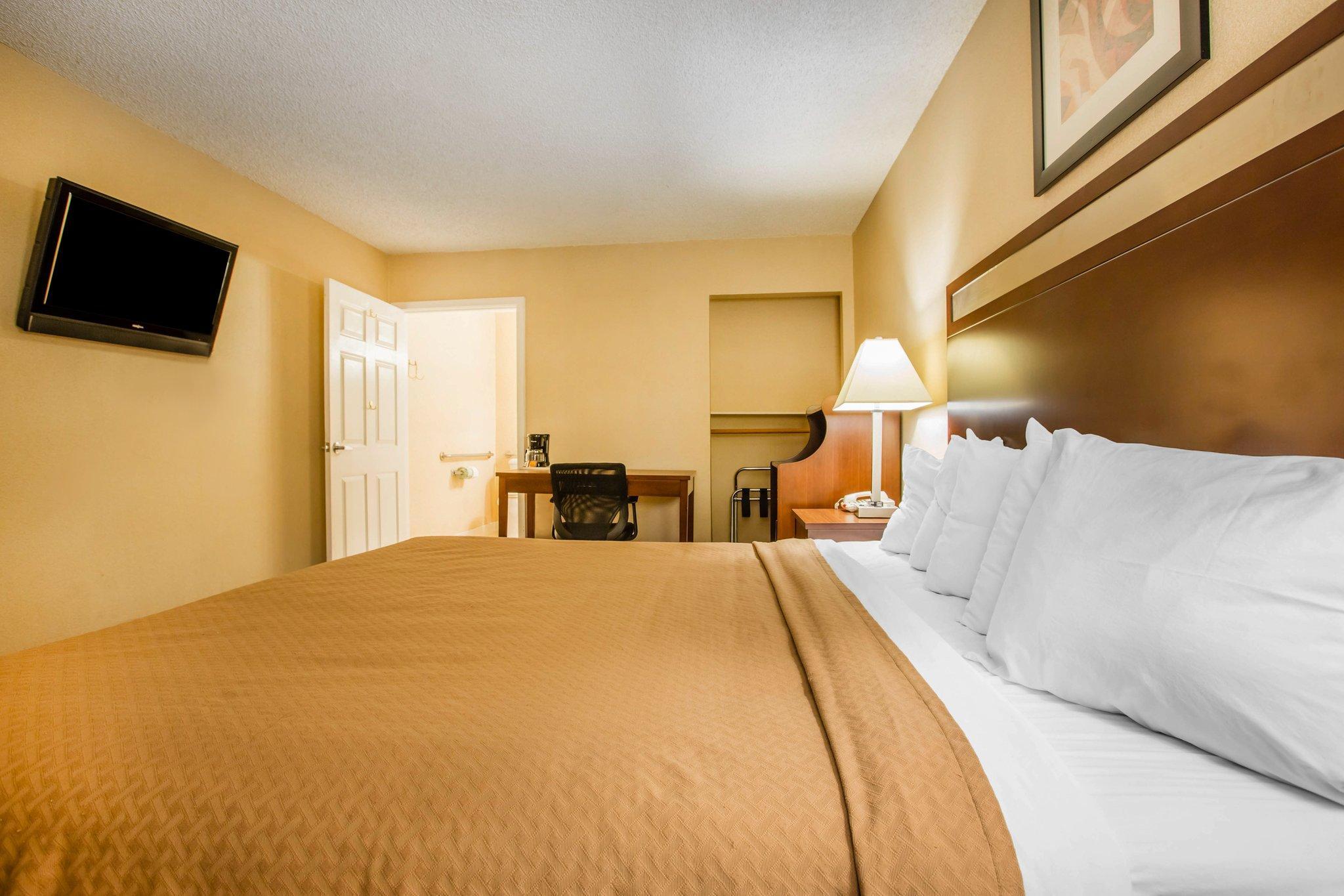 Quality Inn Redding Near I-5 Zewnętrze zdjęcie