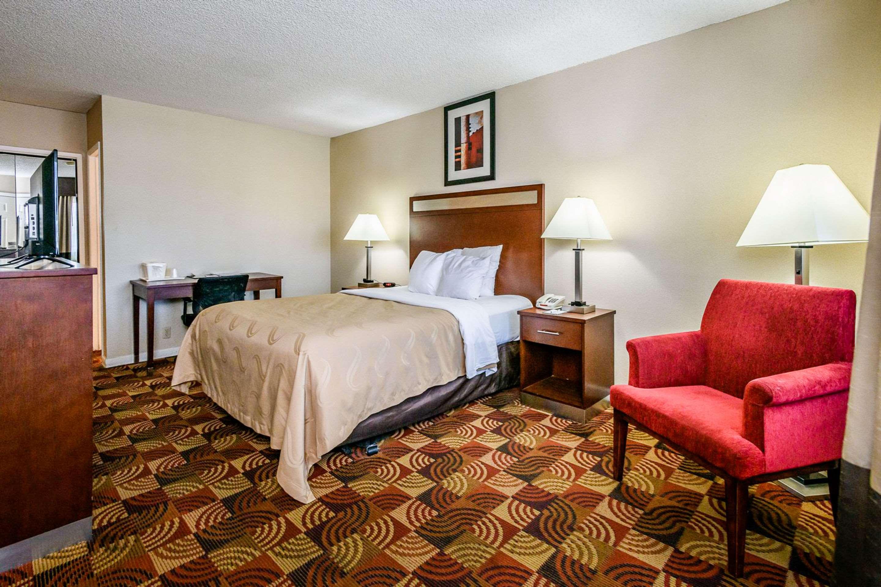 Quality Inn Redding Near I-5 Zewnętrze zdjęcie