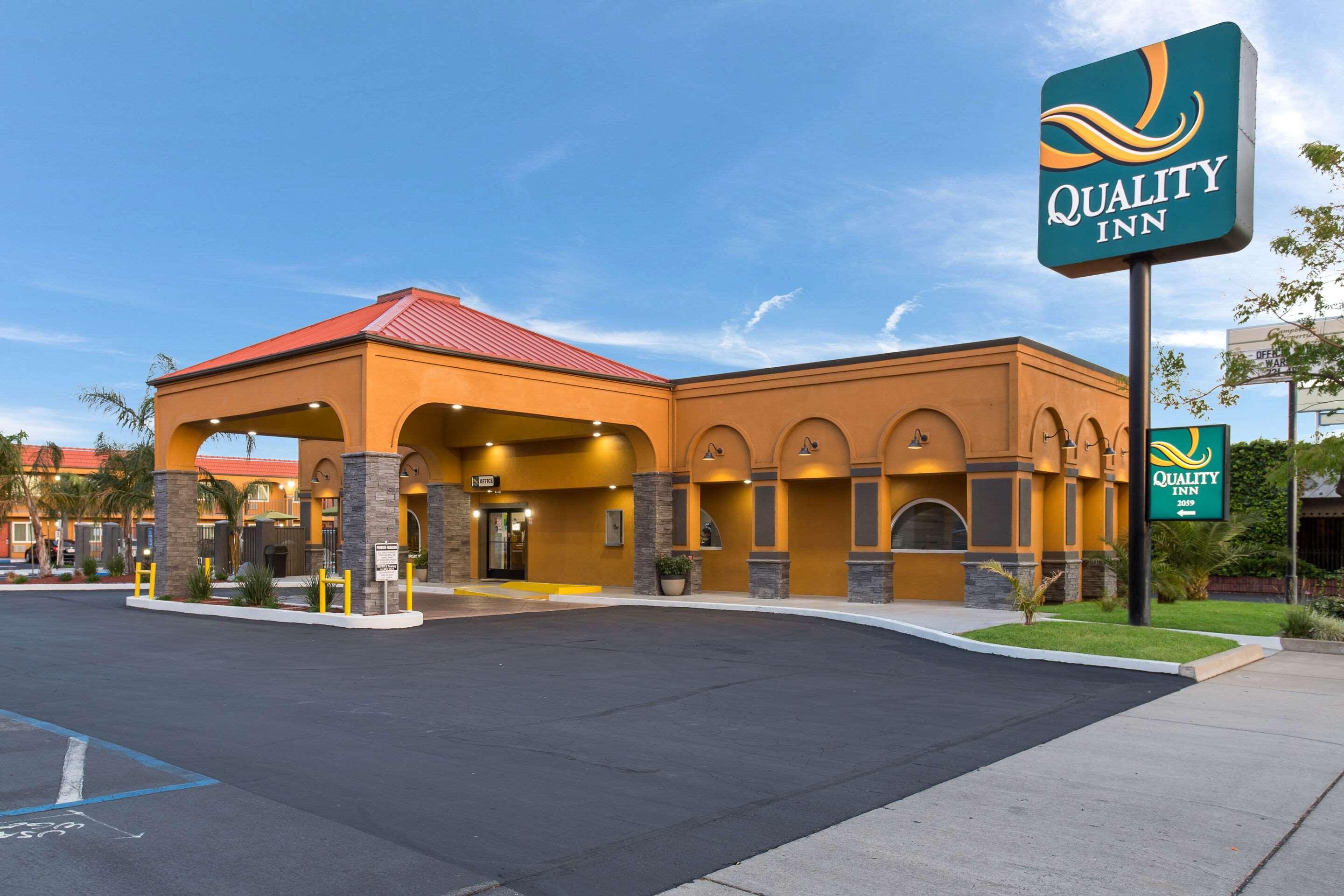 Quality Inn Redding Near I-5 Zewnętrze zdjęcie